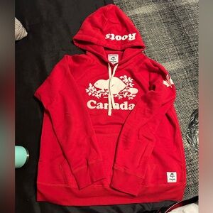 Women’s roots Canada sweater